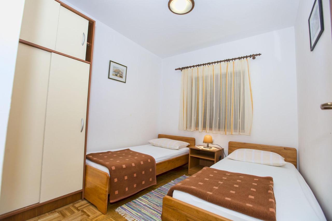 Apartmani Marijana เซซาริซา ภายนอก รูปภาพ